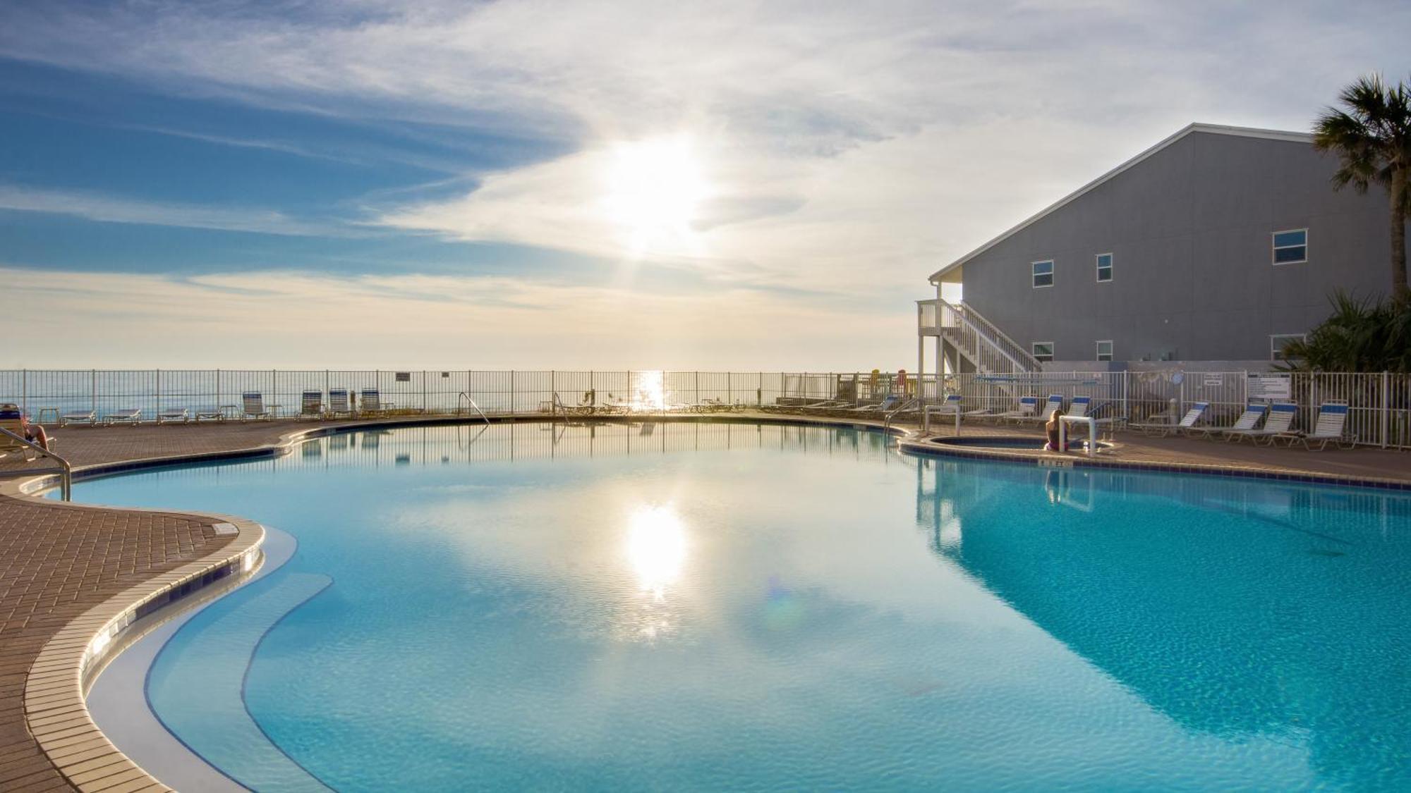 Tidewater Escape: 1Br/2Ba Beachfront Condo, Sleeps 6, Gulf Views & Comfort! Panama City Beach Exteriör bild